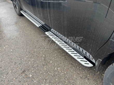 Hyundai Staria Пороги OEM Black 3