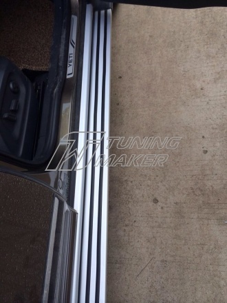Штатные боковые пороги OEM для Skoda Yeti 2010+ - Боковые пороги