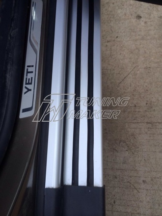 Штатные боковые пороги OEM для Skoda Yeti 2010+ - Боковые пороги