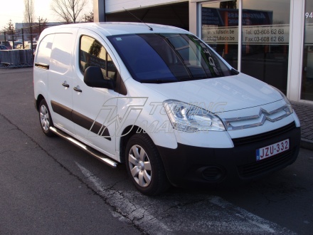 Berlingo подножки 2