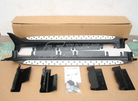 Штатные боковые пороги OEM BMW Style для Hyundai IX35 2010+ - Боковые пороги